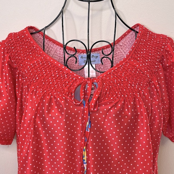 NEW Amanda Paige Sleepwear Women’s Nightgown Smocked Red Floral, Size Medium - Picture 2 of 8